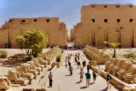 Private day tour to luxor from hurghada